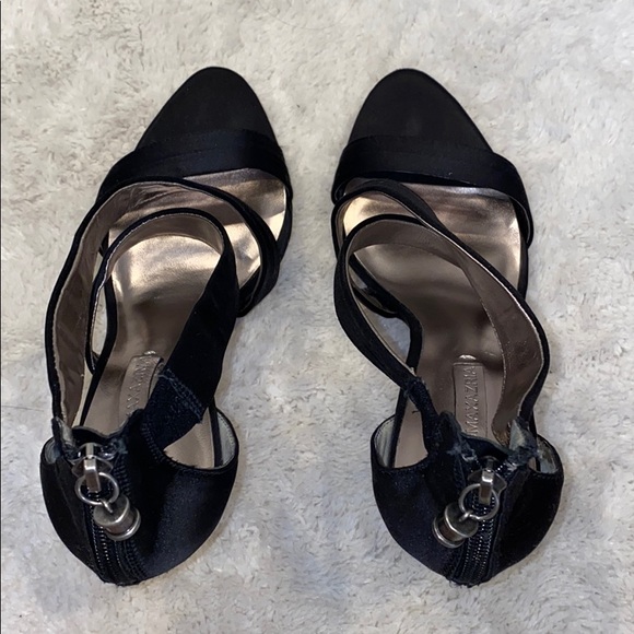 Black satin open toed heels - Picture 5 of 6